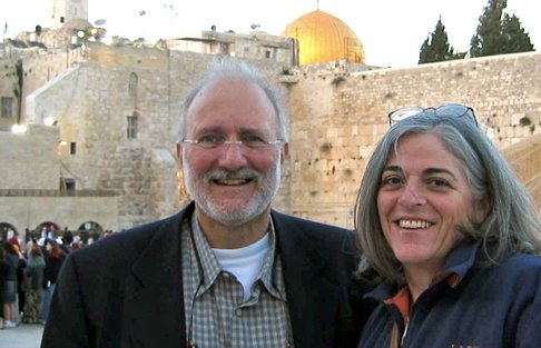 Alan Gross en el Muro de los Lamentos