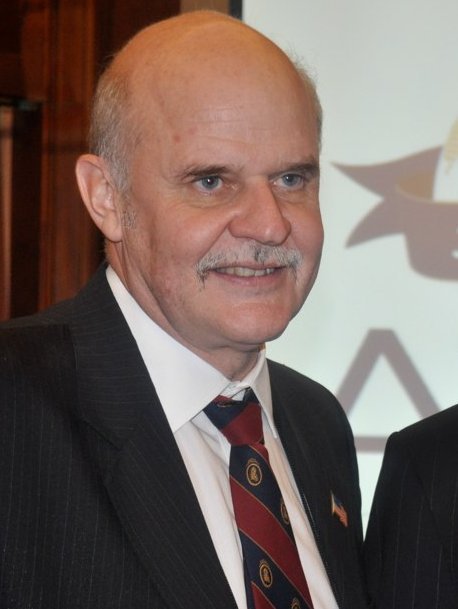 Dr. Alejandro Chafuén