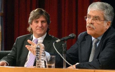 Amado Boudou y Julio De Vido anuncian el ajuste - Foto: ElArgentino.com
