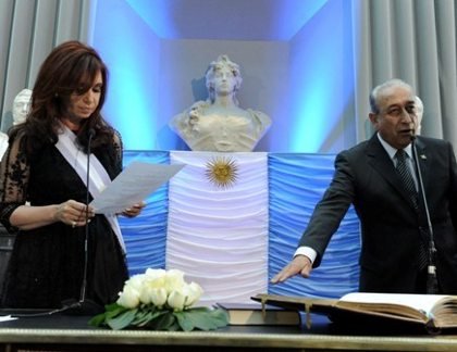 Ministro Arturo Puricelli, jurando ante Cristina Fernández Wilhelm