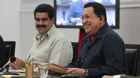 Chávez y Maduro