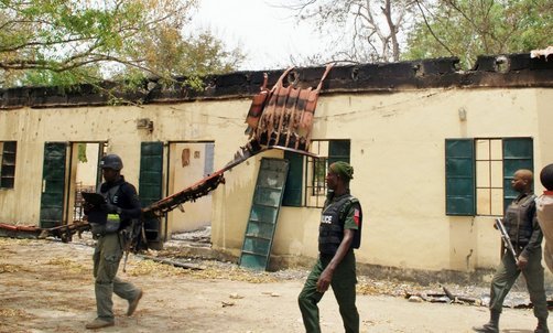 Policías nigerianos en Chibok