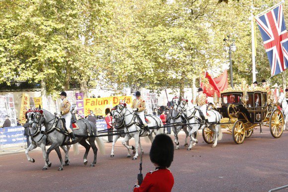Falun Gong, protestas en Lonfres