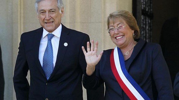 Heraldo Muñoz y Michelle Bachelet