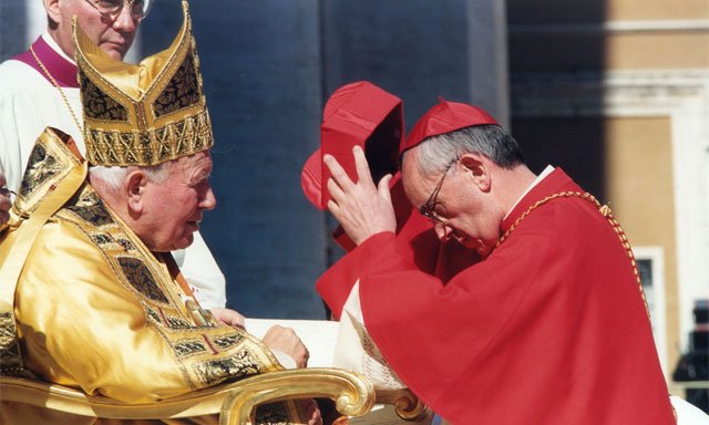 Juan Pablo II y Jorge Mario Bergoglio