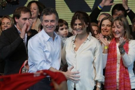 Julio Garro, junto a Mauricio Macri y Juliana Awada - Foto: Realpolitik.com.ar