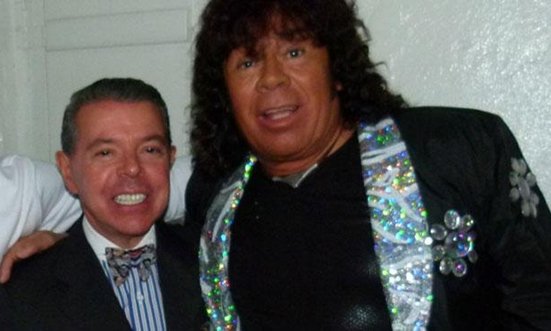 El juez Norberto Oyarbide, junto a la "Mona" Giménez