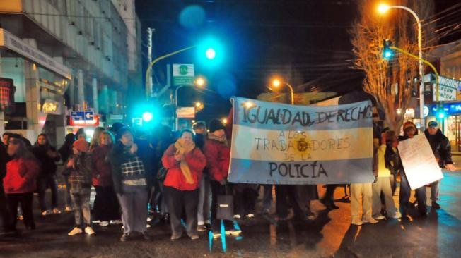Policía de Santa Cruz, autoacuartelada | Foto: La Voz del Interior