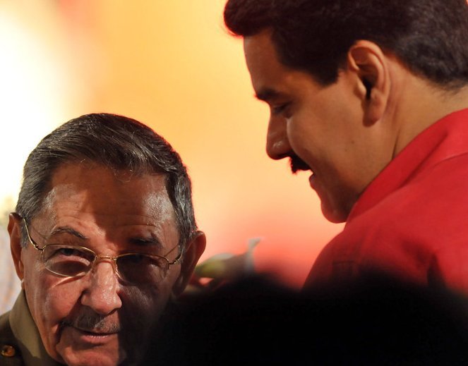 Raúl Castro y Nicolás Maduro