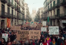 Antiturismo en España, Barcelona, Tasas contra el turismo internacional