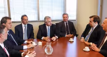 Alberto Fernández y equipo, Populismo, Felipe Solá, Sergio Massa, Daniel Scioli, Plan económico, Confiscación