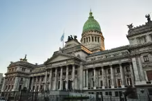 El peso del Estado, Populismo, Congreso argentino, Despilfarro, Déficit fiscal
