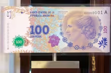 Eva Perón en los billetes de cien pesos