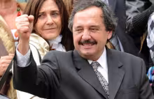 Ricardo Alfonsín, candidato a Presidente por la UCR