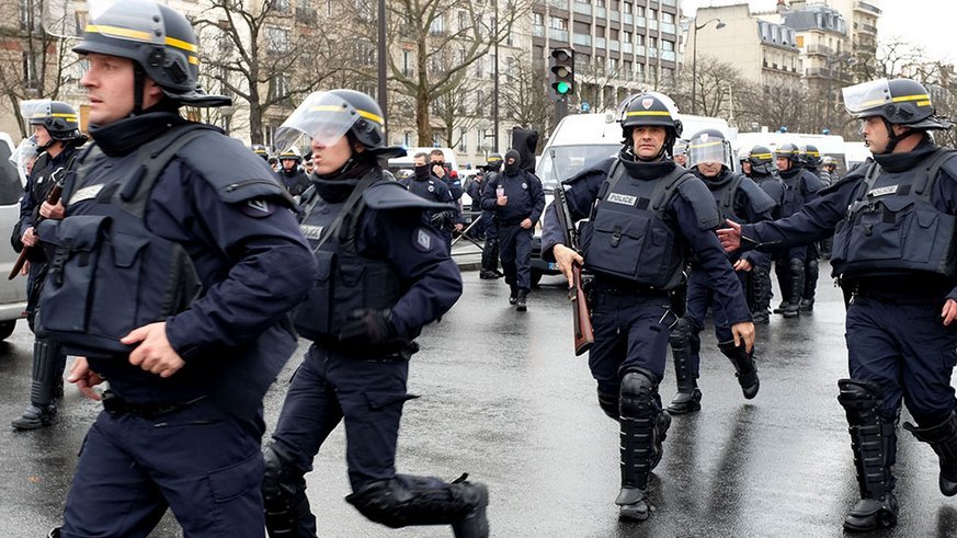 Policías franceses, terrorismo